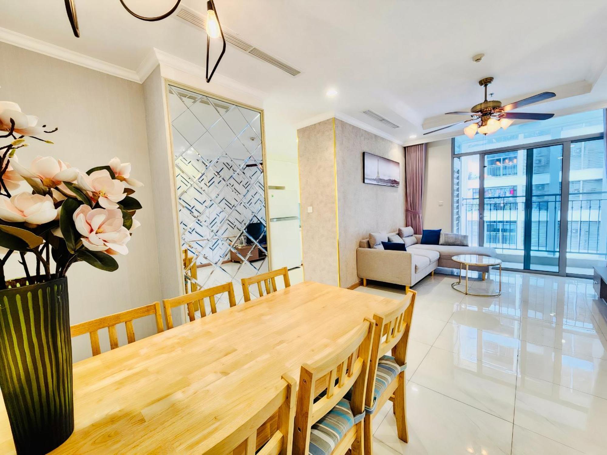 Vinhomes Serviced Căn hộ